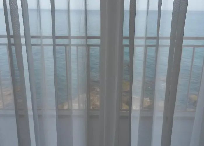 Bed & Breakfast Yali 3*