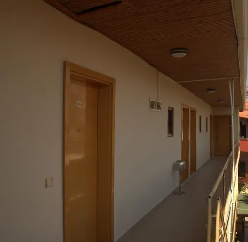 Yali 住宿加早餐酒店