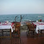 Couette-café Yali 3*