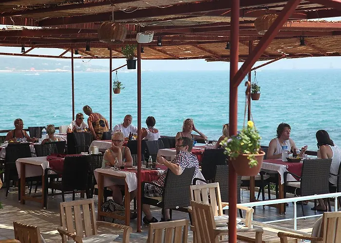 Yali Bed & Breakfast Side