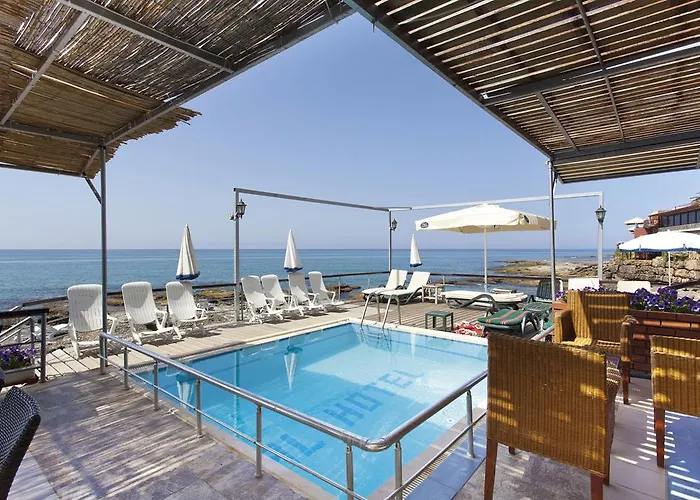 Yali فندق مبيت وإفطار 3*