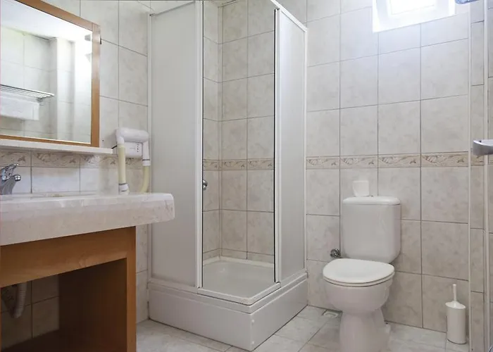 Yali Bed & Breakfast Side