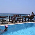 Yali 3* Side
