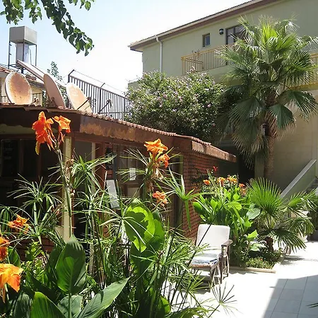 Yali Bed and breakfast Side