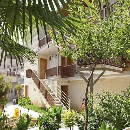 Yali فندق مبيت وإفطار 3*